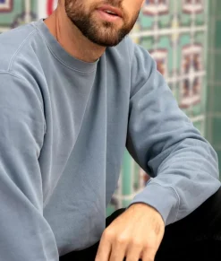 Men Nayked Apparel Hoodies & Sweatshirts>Men'S Ridiculously Soft Pigment-Dyed Sweatshirt