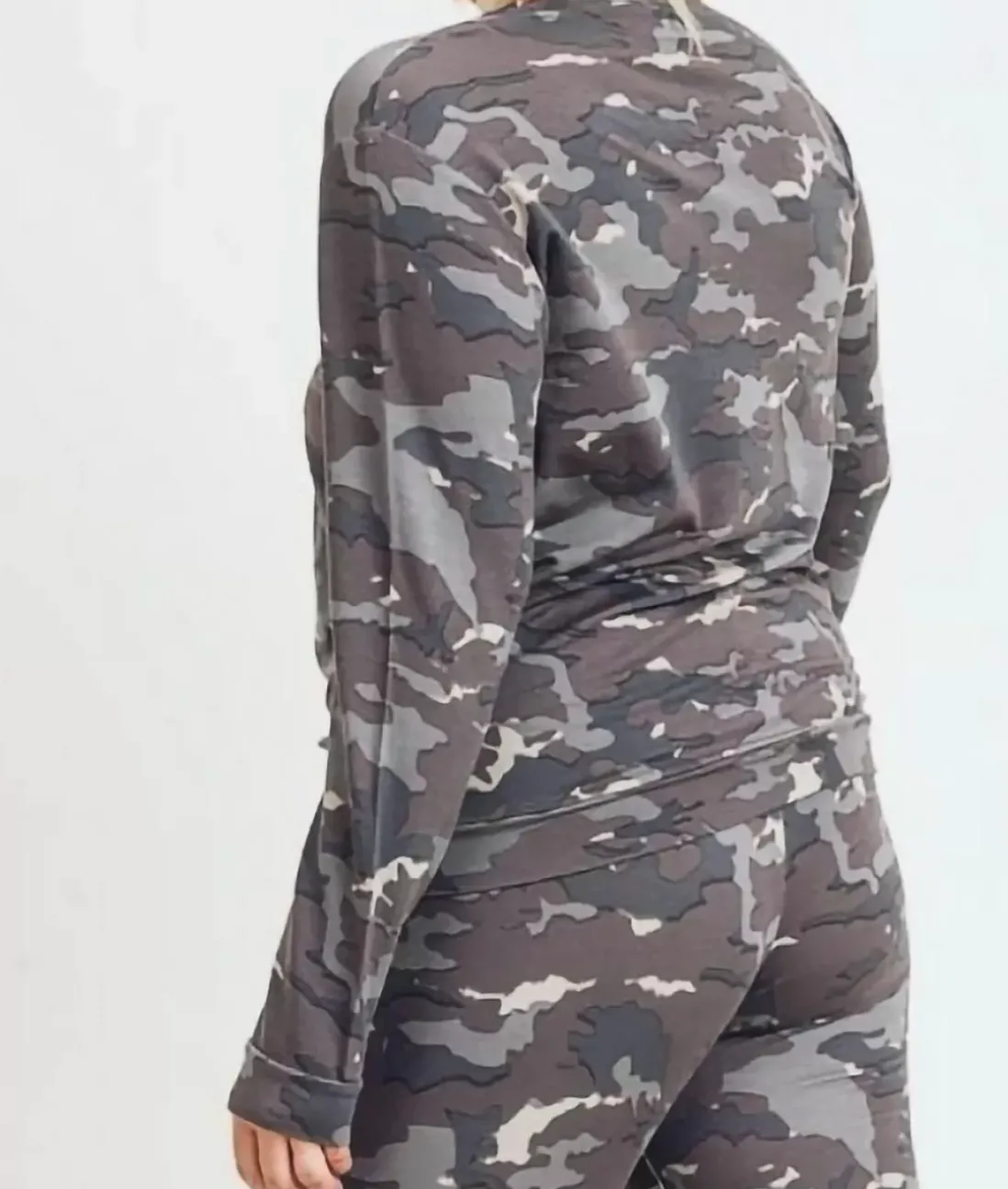Women Nayked Apparel Hoodies & Sweatshirts>Real Women'S Plus Earth Print Pullover/Discontinued