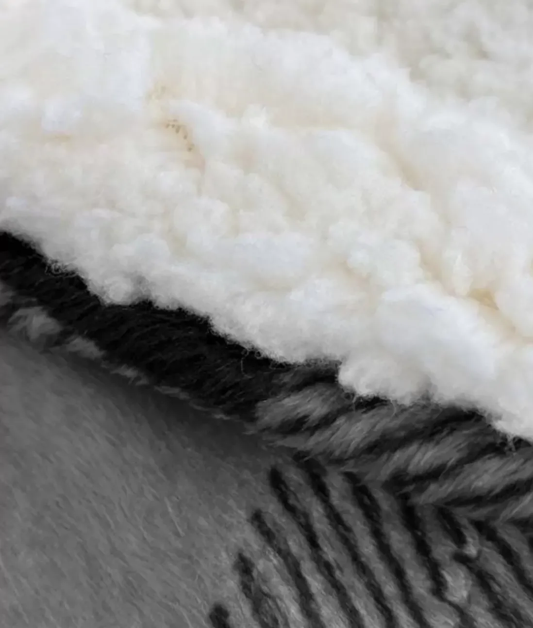 Men Nayked Apparel Accessories>Ridiculously Soft Micro Mink Faux Sherpa Blanket